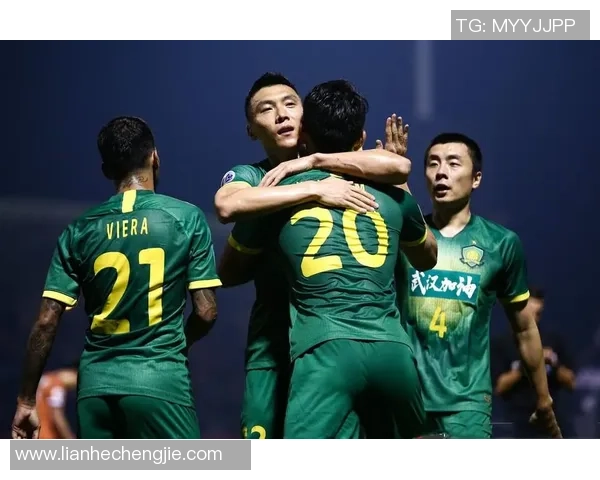 上海排球队强势领跑城市联赛积分榜积55分展现冠军实力 上海排球队强势领跑城市联赛积分榜积55分展现冠军实力